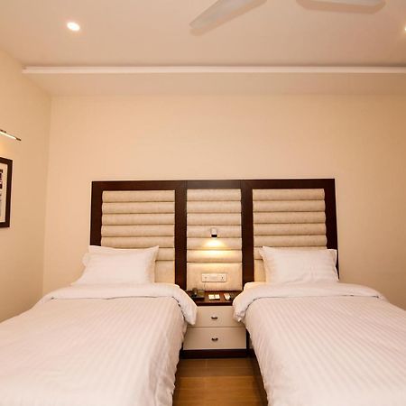 Hotel One Rahim Yar Khan Club Road Eksteriør bilde